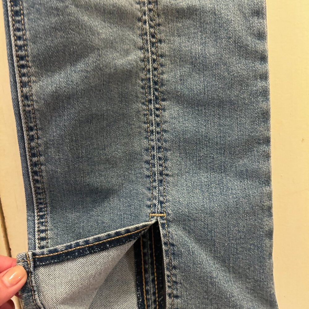 Jeans - Picture 7 of 9